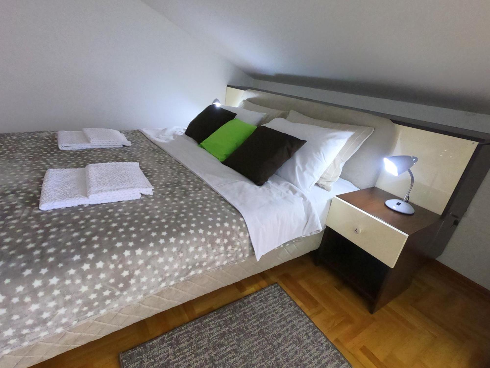 Apartman Zenit วรินรัชกา บานยา ภายนอก รูปภาพ