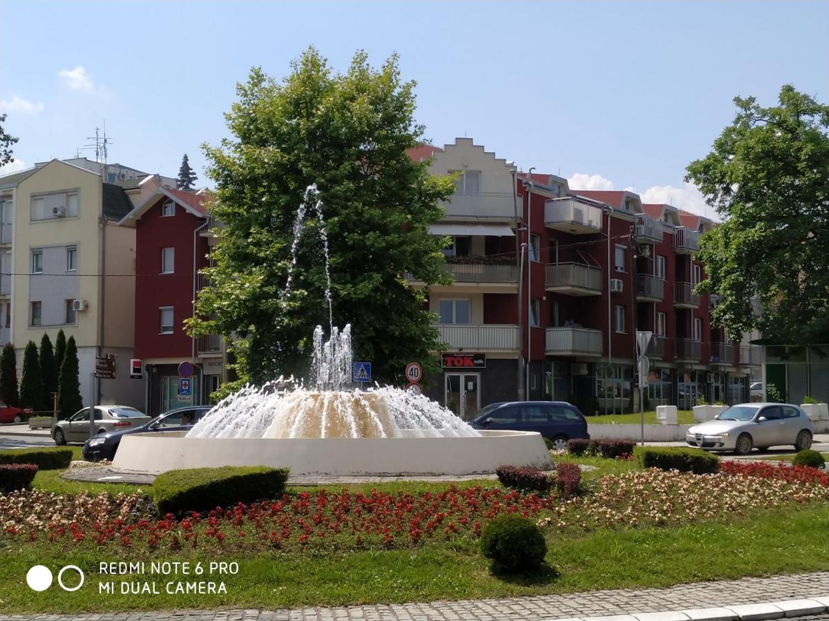 Apartman Zenit วรินรัชกา บานยา ภายนอก รูปภาพ